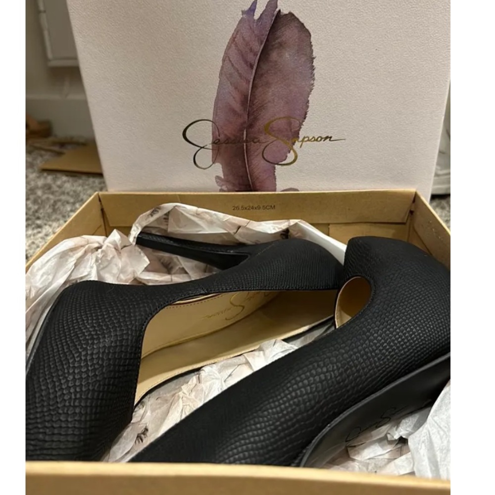 Jessica Simpson Black Textured Pumps